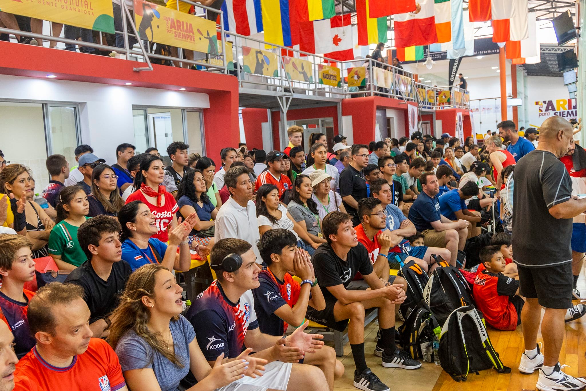 Revive la emocin del cuarto da del Mundial de Raquetbol en Tarija a travs de las mejores fotos capturadas en la cancha